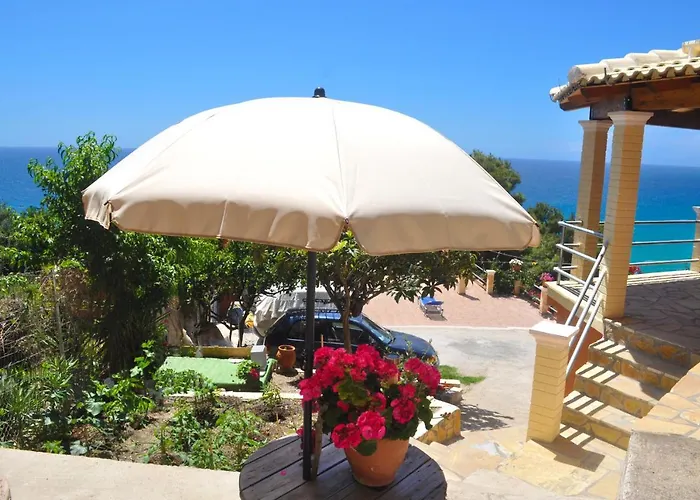 Apartamento Takis On Small House With Garden And Sea View *